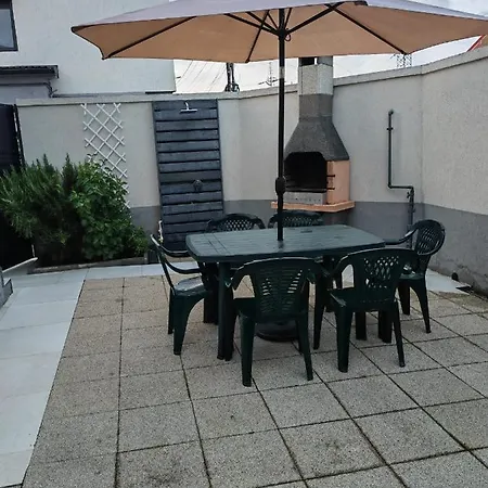 Vila Onix וילה Năvodari
